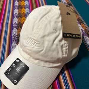 Nike Cream Club Cap Hat